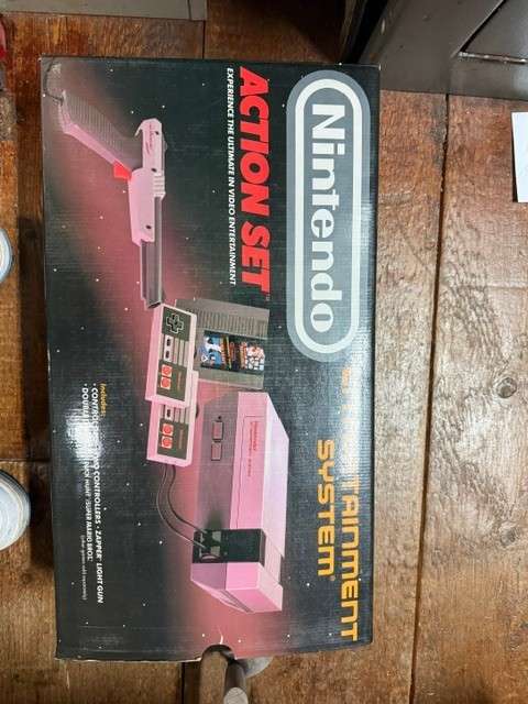 Nintendo NES Action Set Console W/ SMB3 – Complete – Tested – Authentic – Clean!