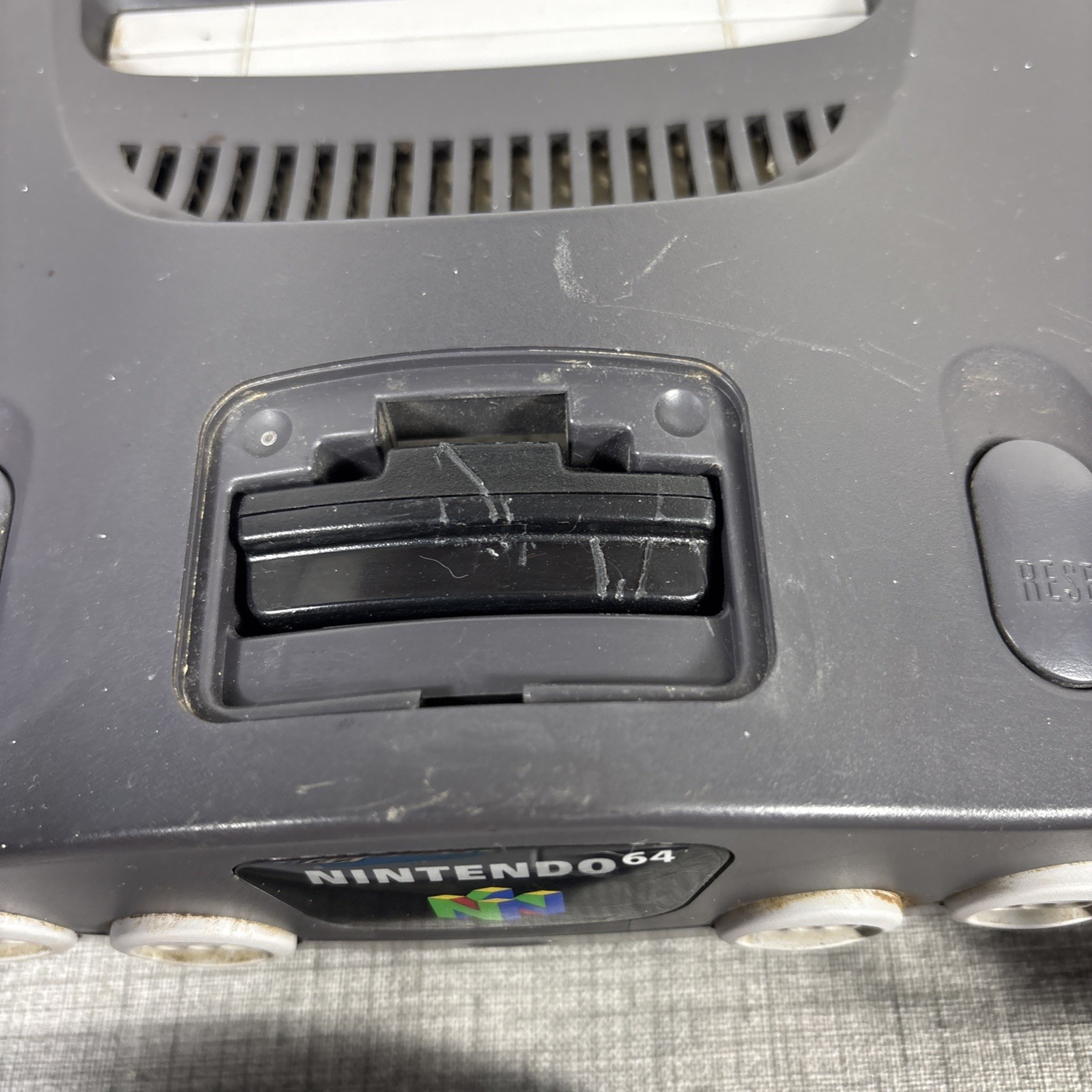 Nintendo 64 Video Game Console, controller, power cord AV And GAME tested