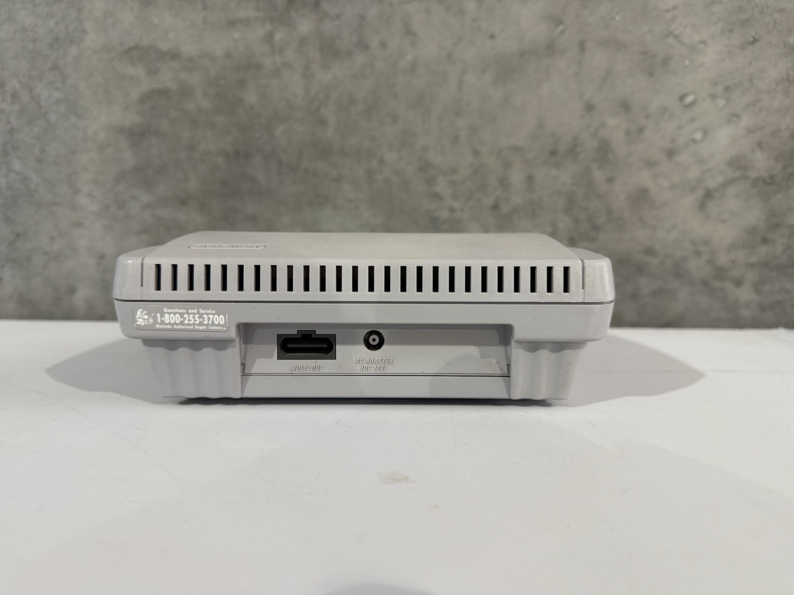 Super Nintendo Entertainment System (SNES JR. 1991) CONSOLE ONLY + FREE SHIPPING