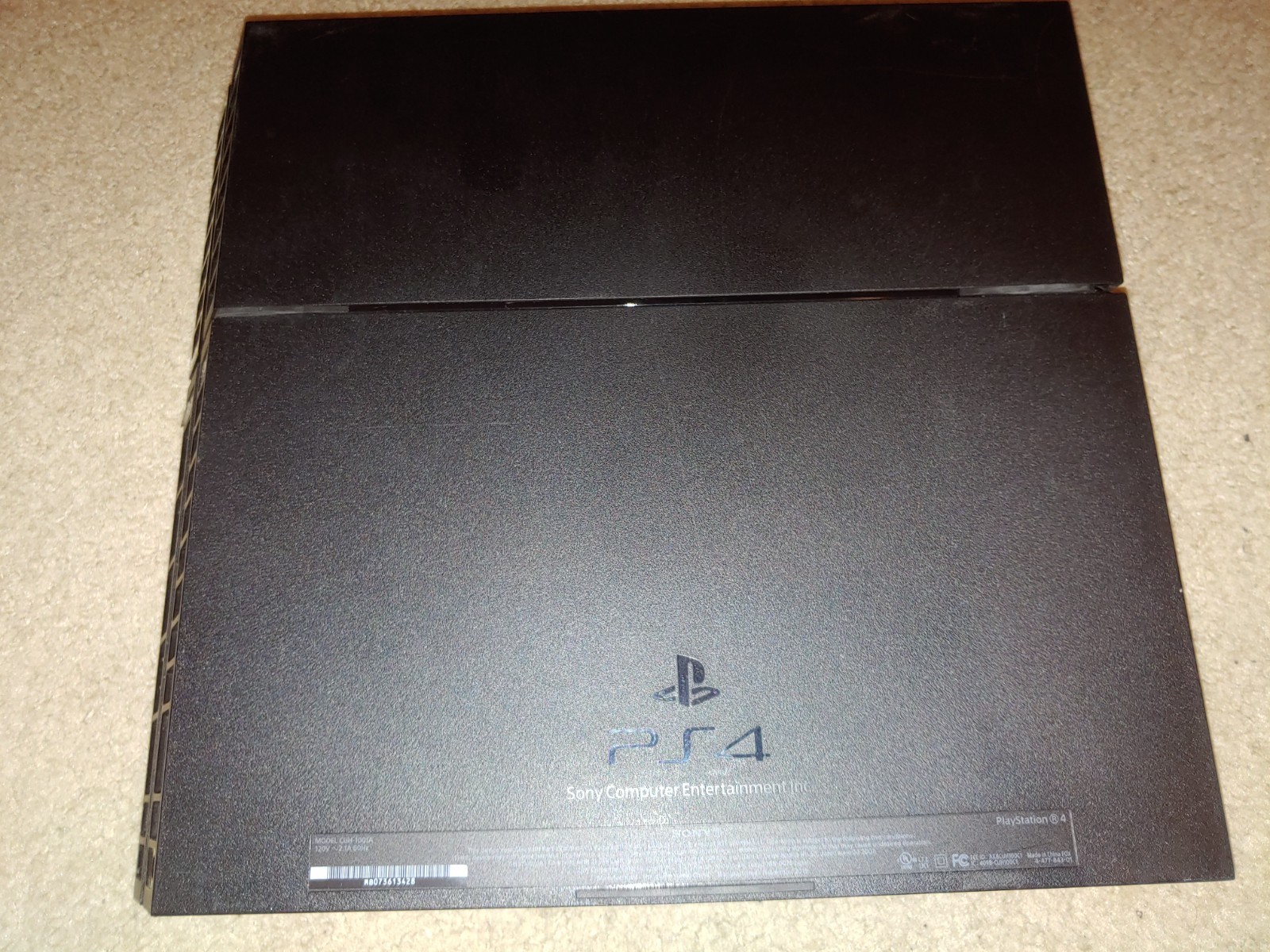 Sony PlayStation 4 (CUH-1001A) 500GB Black Video Game Console Used