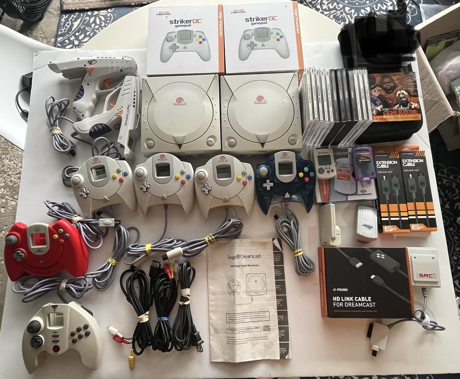 Sega Dreamcast HKT-3020 White Console Bundle Game Lot Multiple Accessories