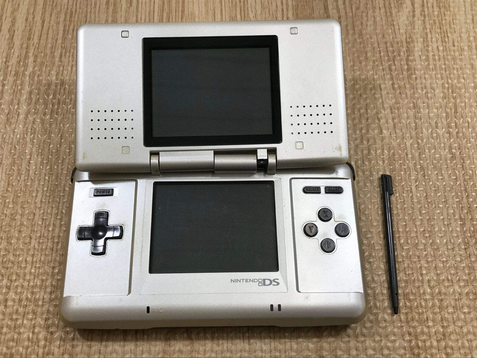 Nintendo DS Platinum Silver Console Nintendo Japan – With Defects LH1100