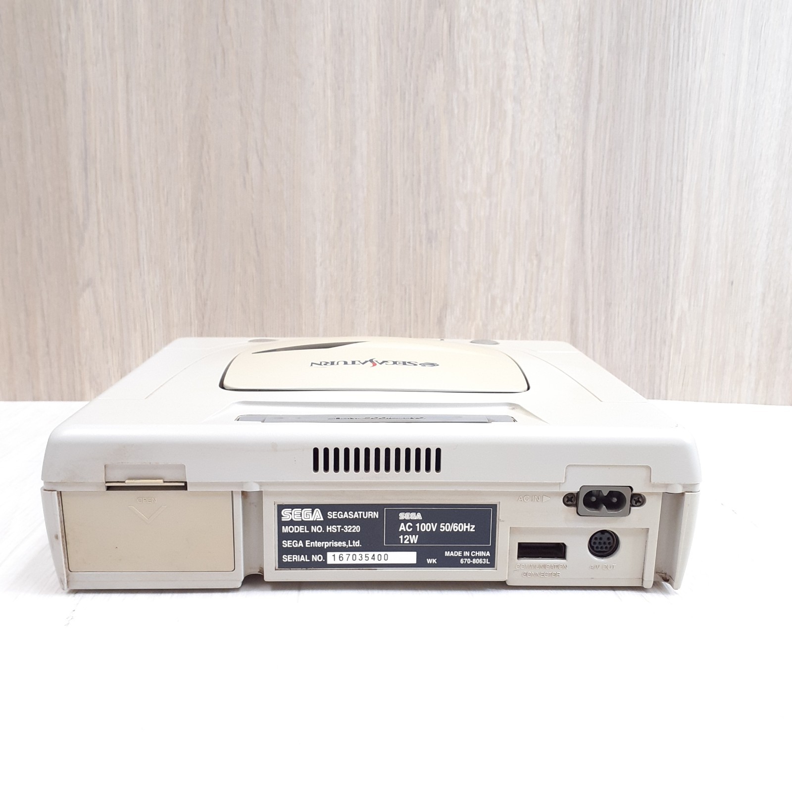 Sega Saturn Console Japanese White JUNK broken for parts * Does not read discs *