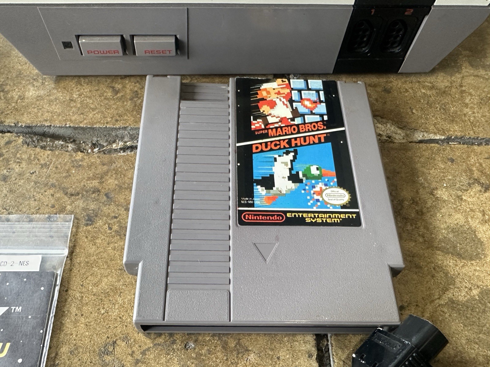 Nintendo NES Console Bundle With Manual Control Deck Super Mario Bros Duck Hunt