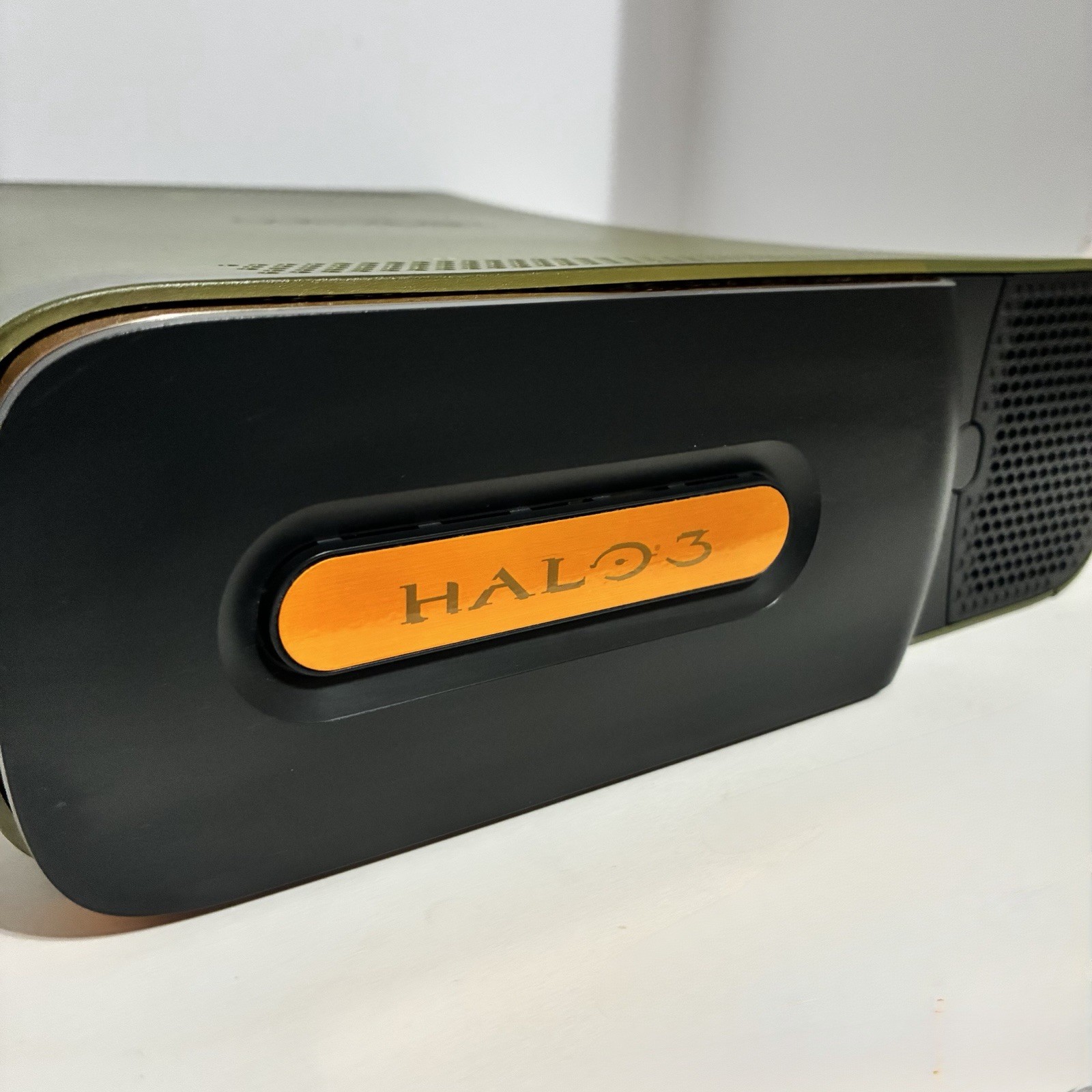 Microsoft Xbox 360 Halo 3 Special Edition Console Bundle – Excellent Condition
