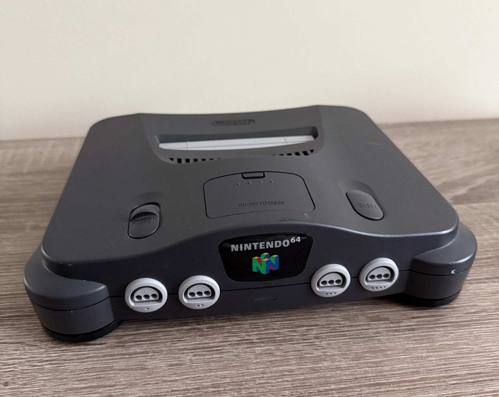Nintendo 64 N64 Game Console w/ Controllers / Power / AV Cables – Power Tested
