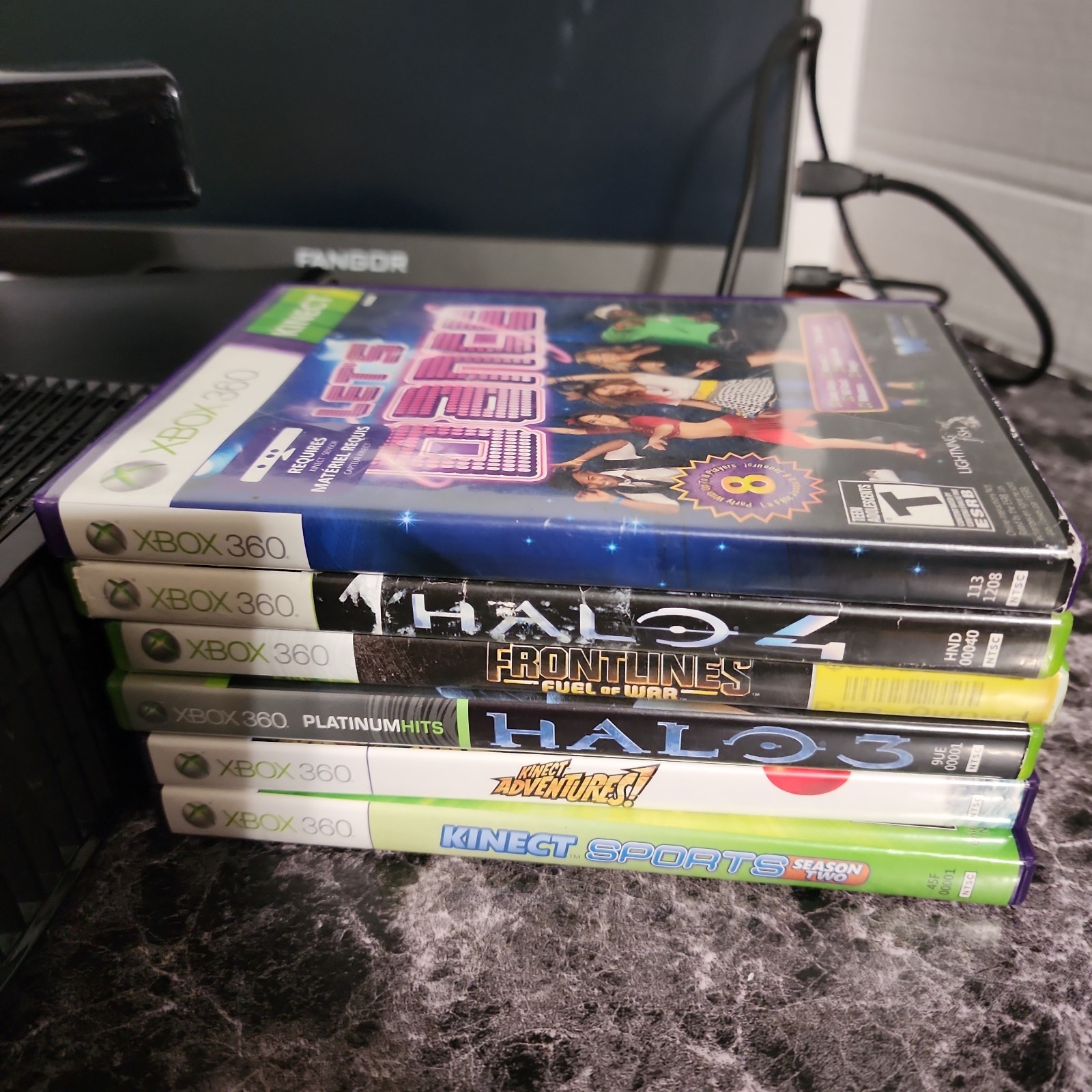 Microsoft Xbox 360 S 4GB Console Bundle Kinect Sensor 5 Games Tested Working OEM