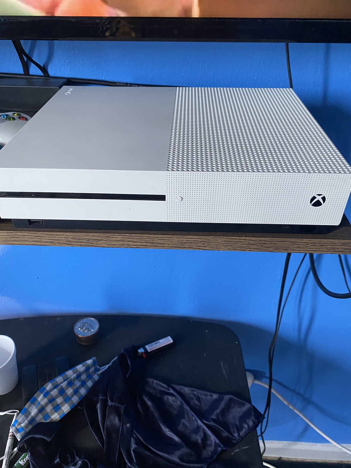 Microsoft Xbox One S 500GB White Minecraft Console With 11 Games