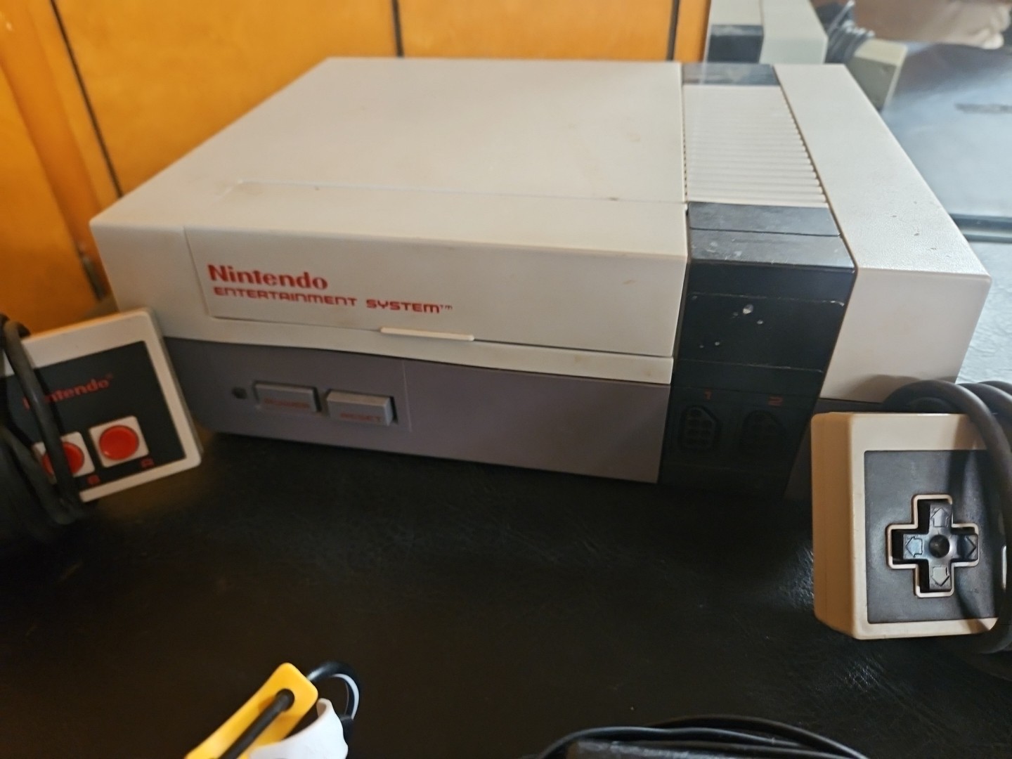 Nintendo Entertainment System NES-001 Original Console Bundle-Tested