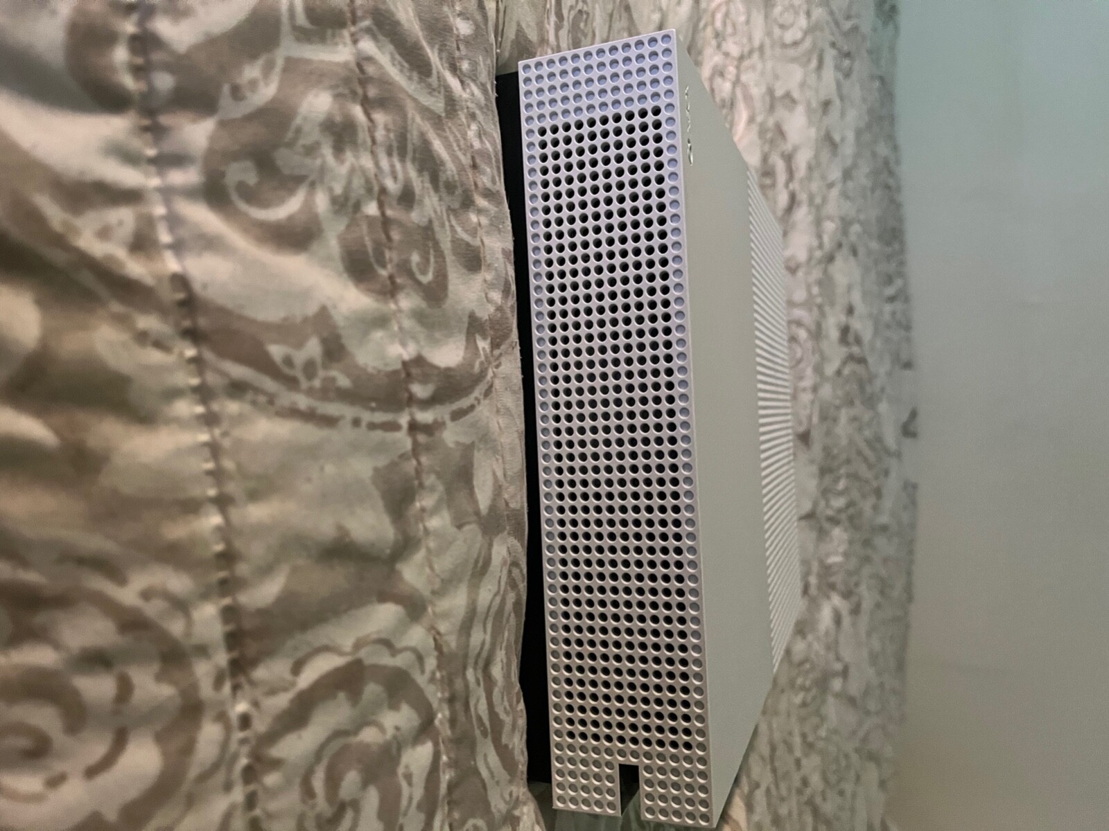 Microsoft Xbox One S 500GB Video Game Console – White (ZQ9-00001). 