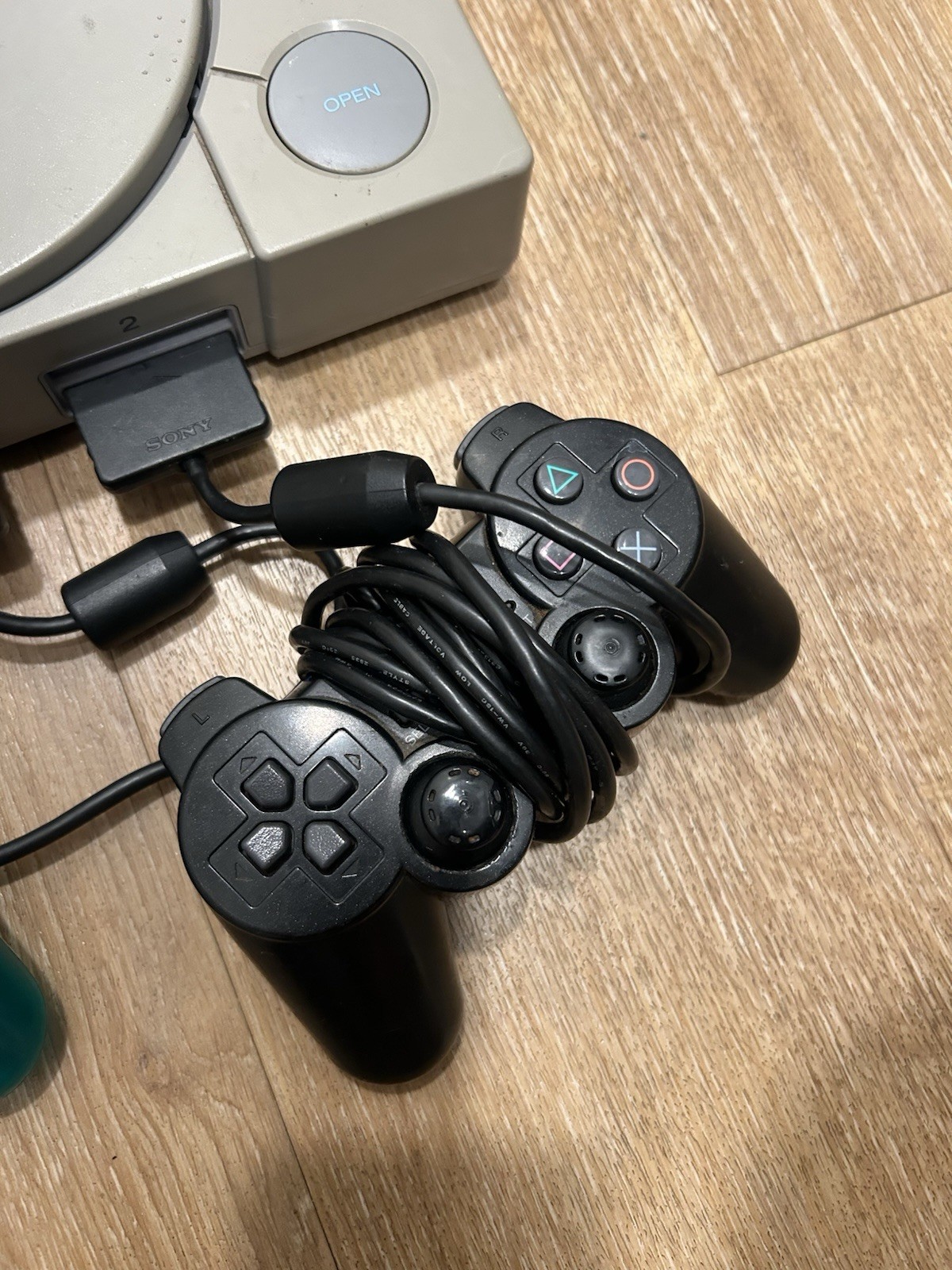 Sony PlayStation PS1 Console Bundle – 2 Controllers – Tested Power