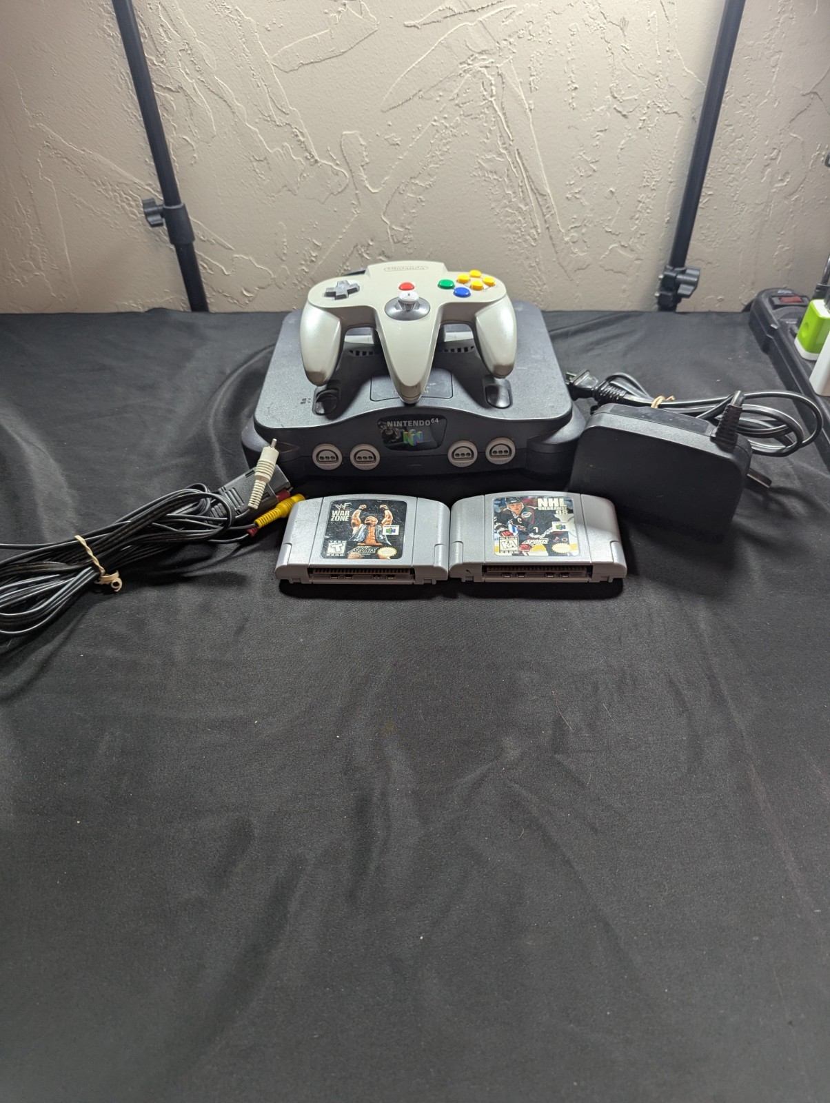 Nintendo 64 N64 Console Bundle w/ Controller Cables & 2 Games Tested