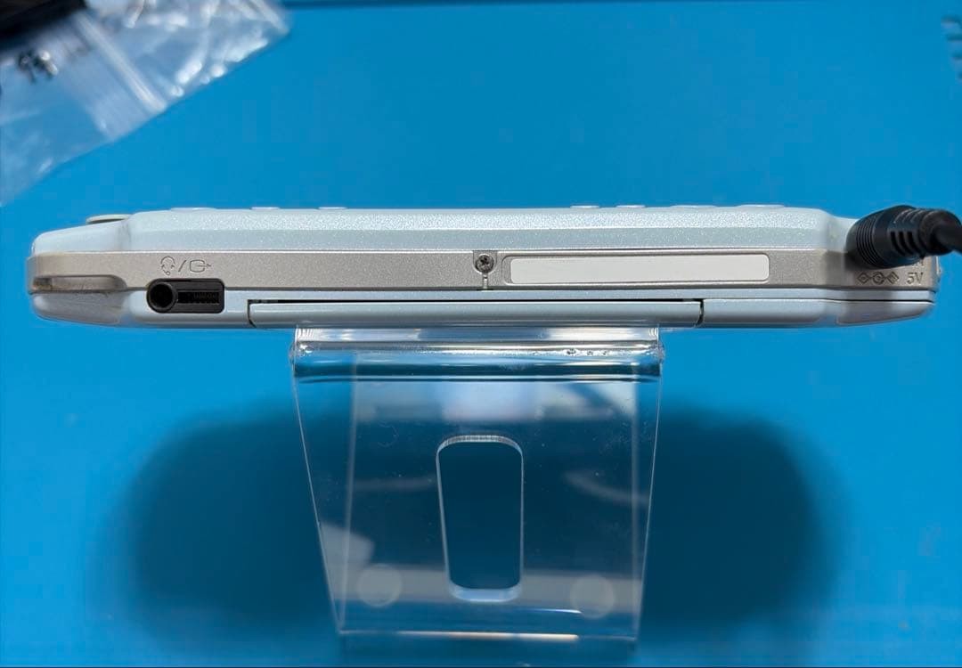 Sony PSP-2000 Felicia Blue Charger Game Tested A0974