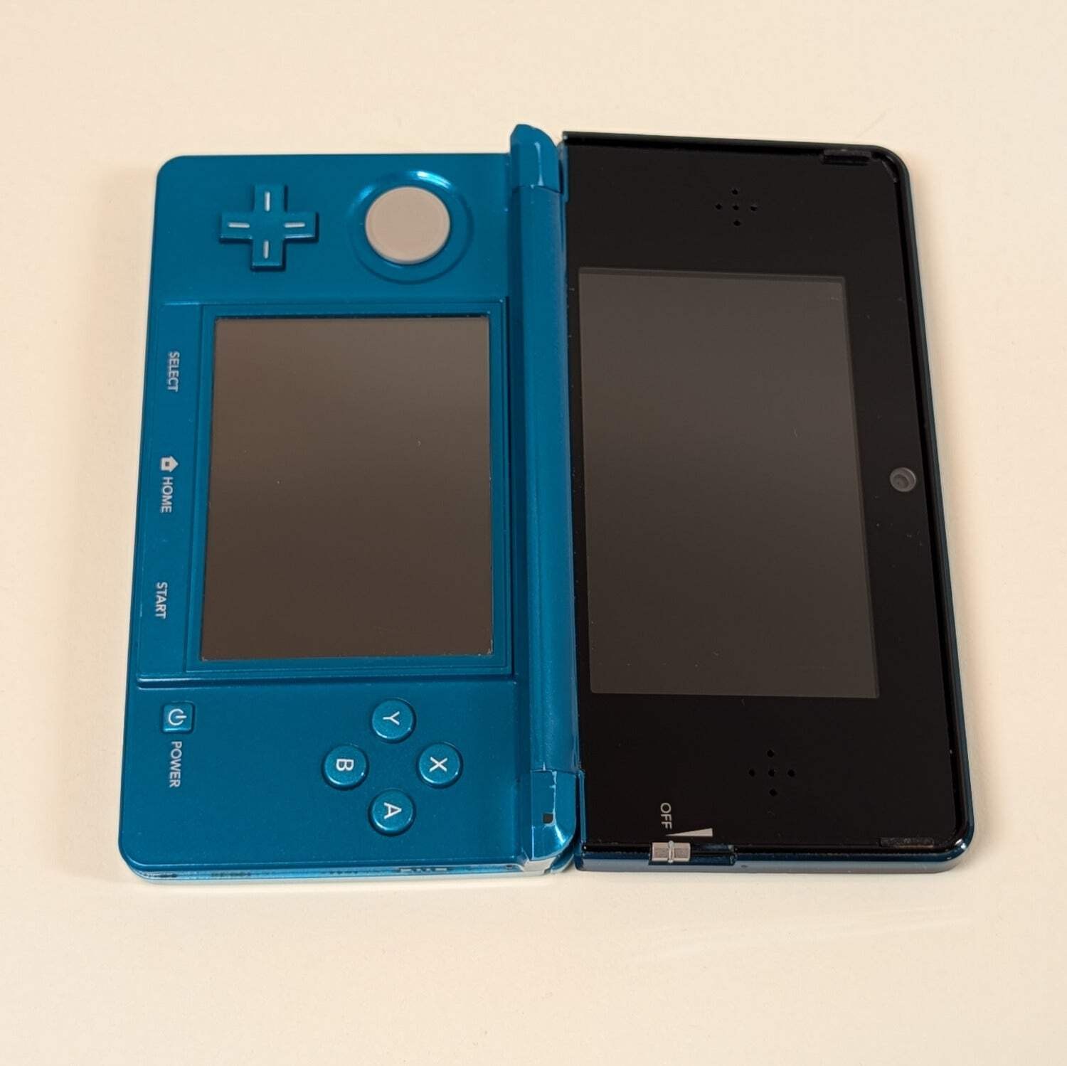 Nintendo 3DS Handheld System Aqua Blue CTR-001