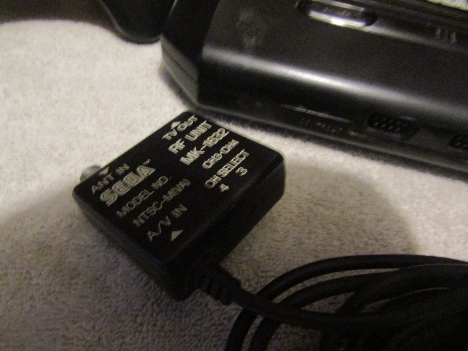 SEGA Genesis Model MK-1631 Video Game System 1 controller/rf unit UNTESTED