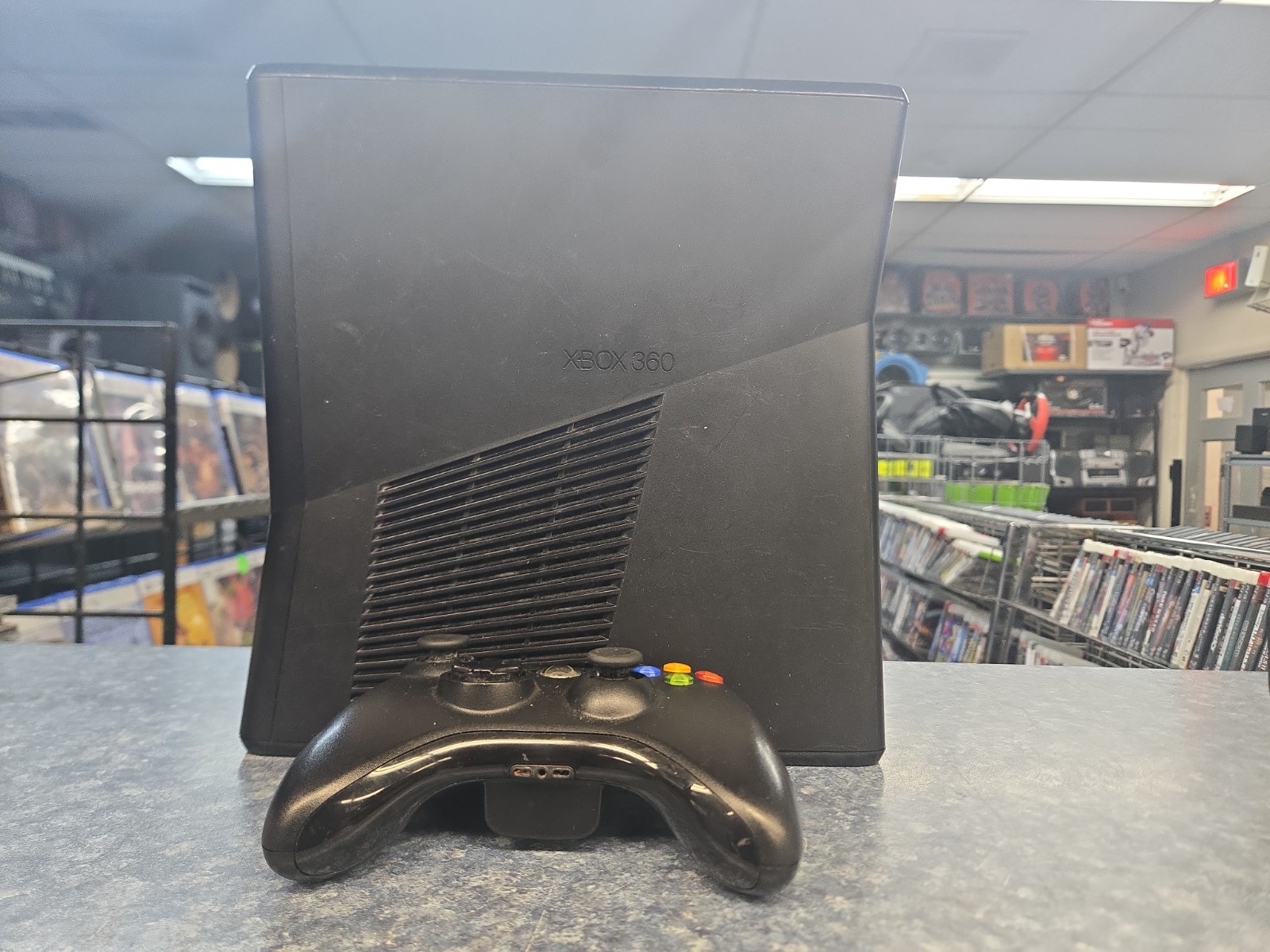 Microsoft Xbox 360 S 320GB Console – Black