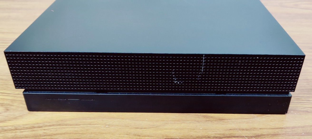 (148320) Microsoft Xbox One X 1TB Console Black Bad HDMI Port (1787) *For Parts*