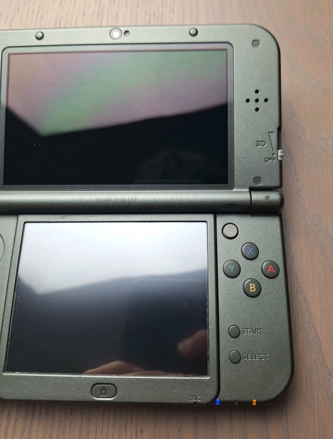 New Nintendo 3DS XL Metallic Black | Charger 32GB SD Card | REGION FREE