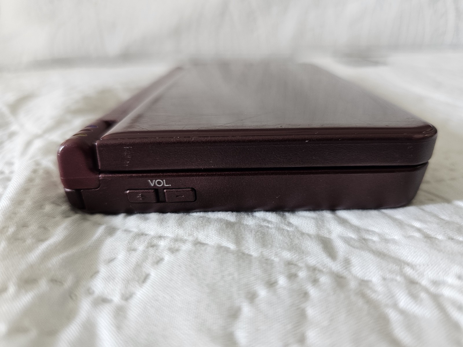 USA Nintendo Dsi XL Burgundy 10 Games Tested And Working! No Charger & Stylist.