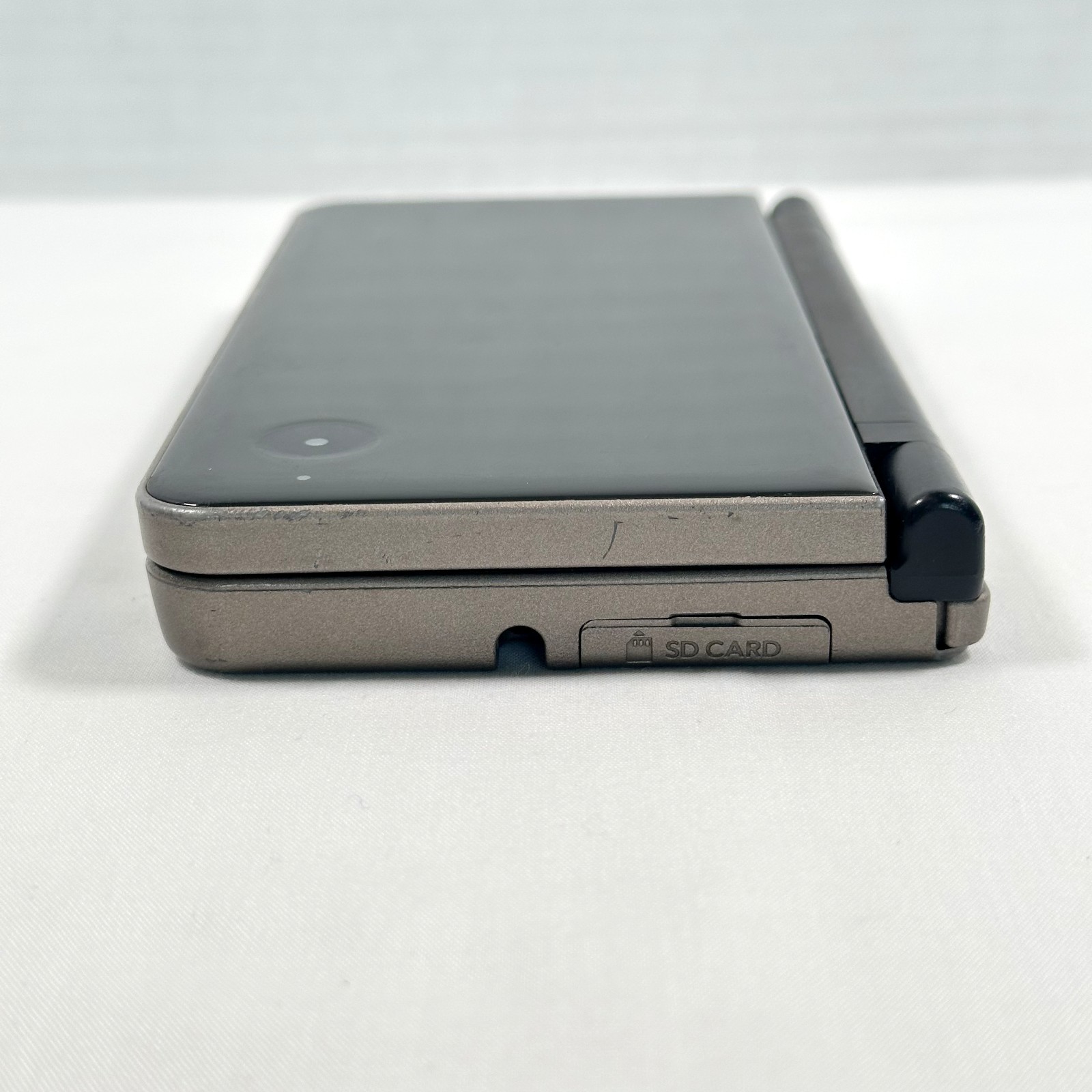 Nintendo DSi XL Bronze Handheld Console – NO STYLUS & NO BATTERY – TESTED