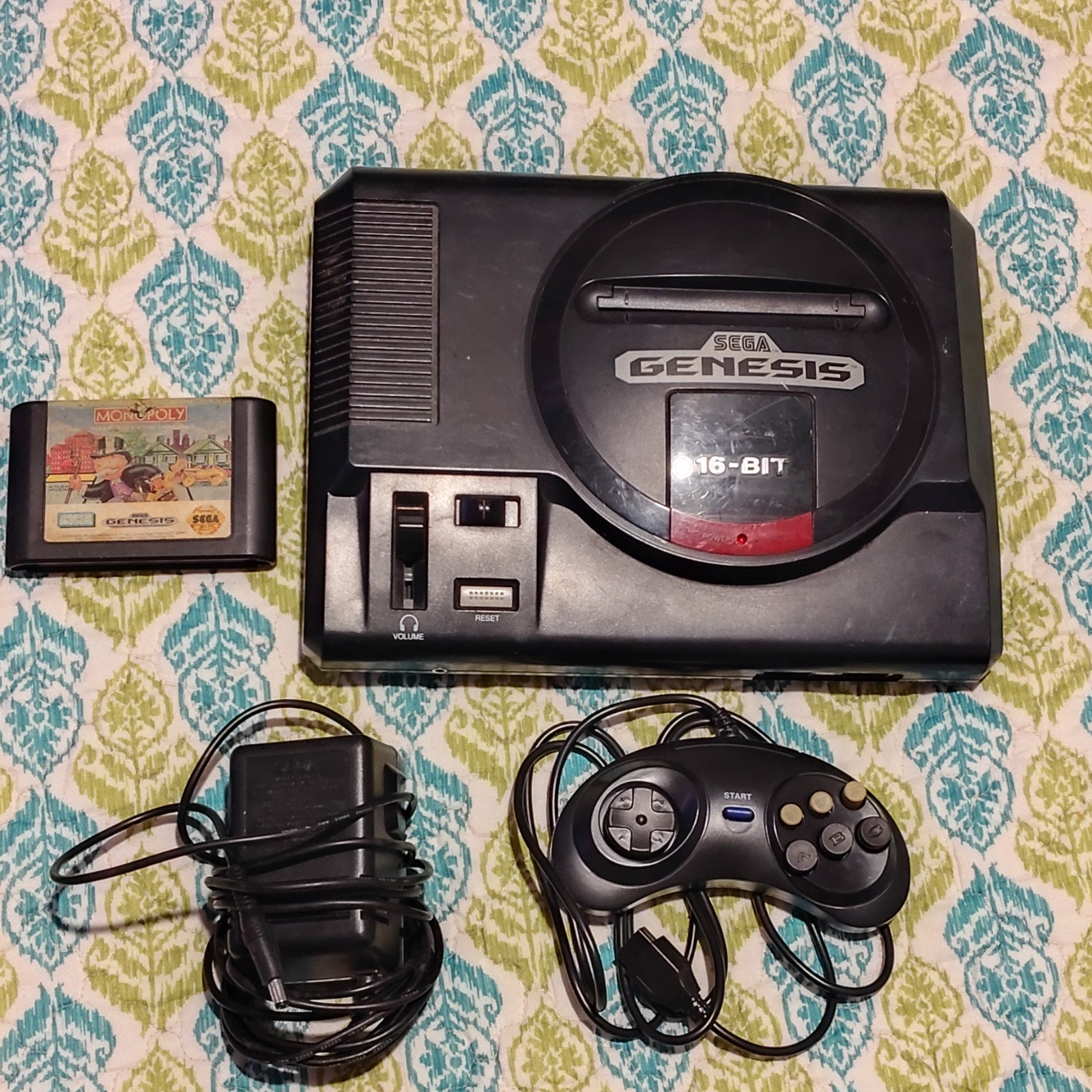 Sega Genesis Model 1 – Does Not Power On -OEM Power Supply Included