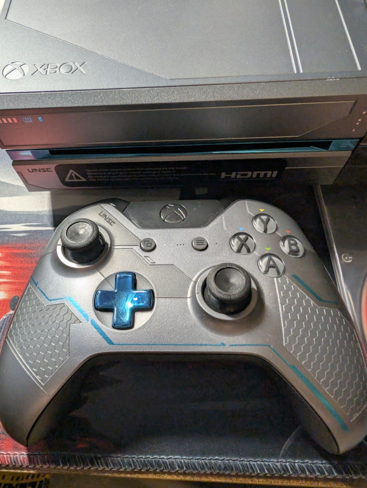 Xbox One Halo 5 Guardians Limited Edition Console & Controller & Cords & 7 Games