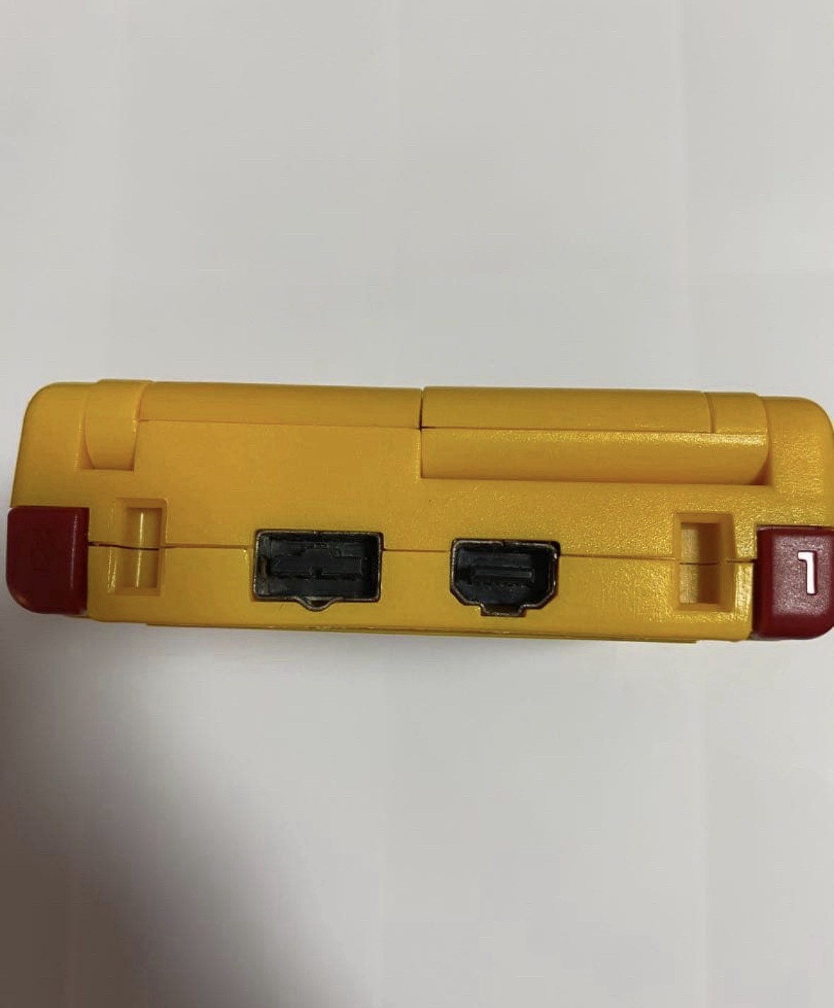 Gameboy Advance SP Pokemon Pikachu Yellow Version Nintendo system used