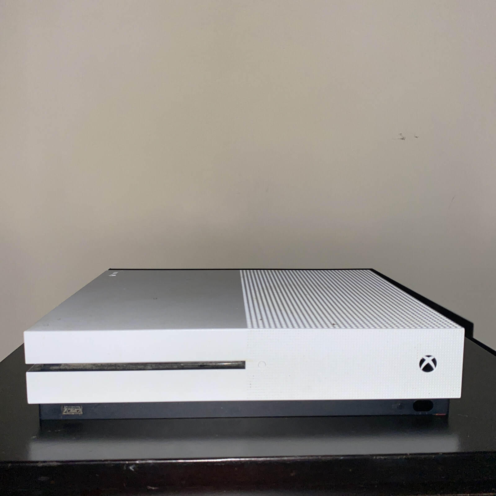 Microsoft Xbox One S 500GB Video Game Console – White (ZQ9-00001)