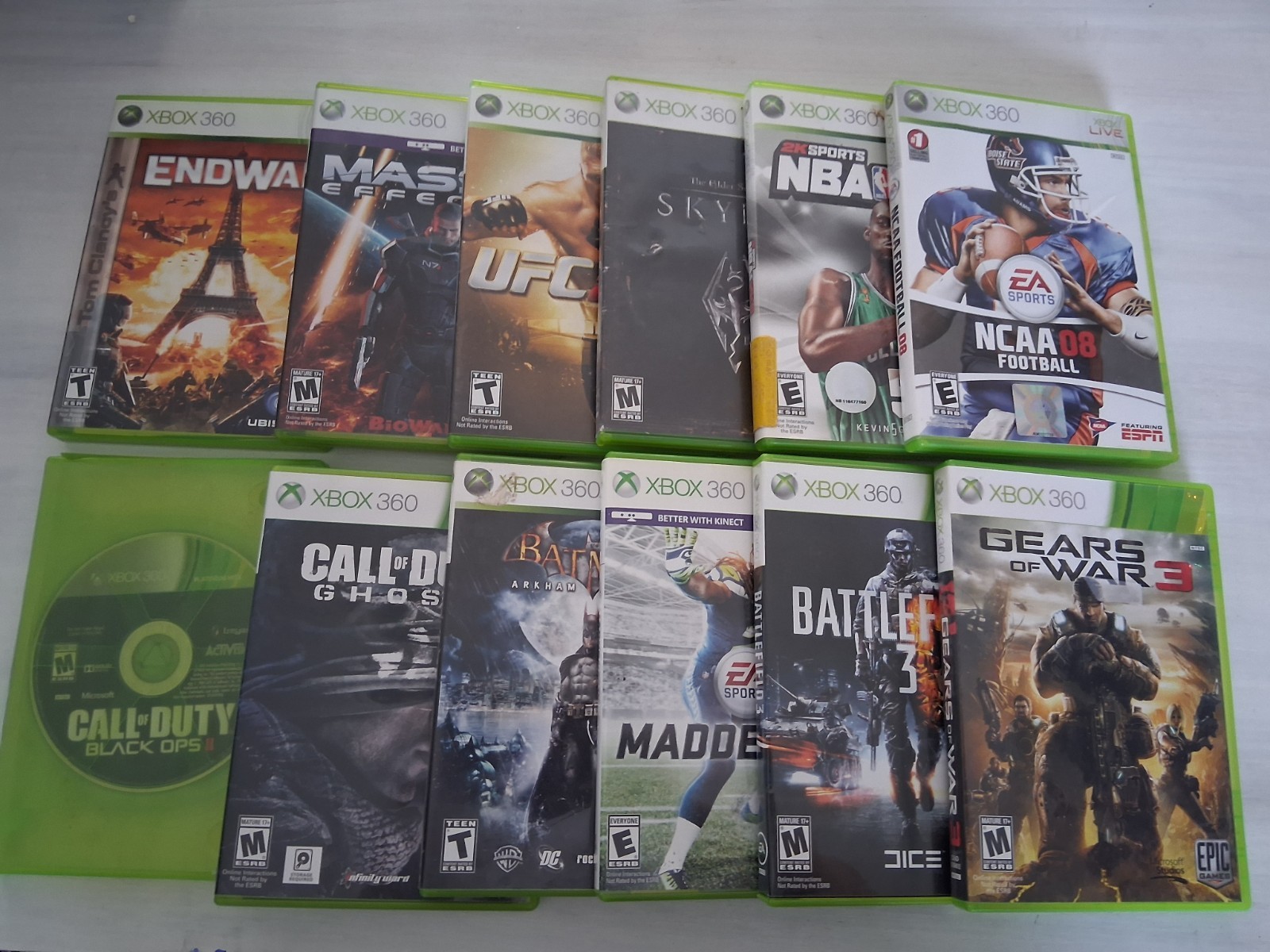 Xbox console and 30+ games and accessories bundle!! L👀k!!