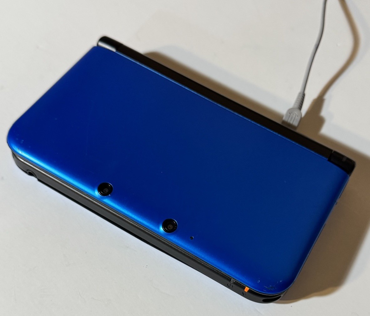 NINETENDO 3DS XL CONSOLE WITH 15 GAMES IN CASES & MANUALS 9 GAMES NO CASES