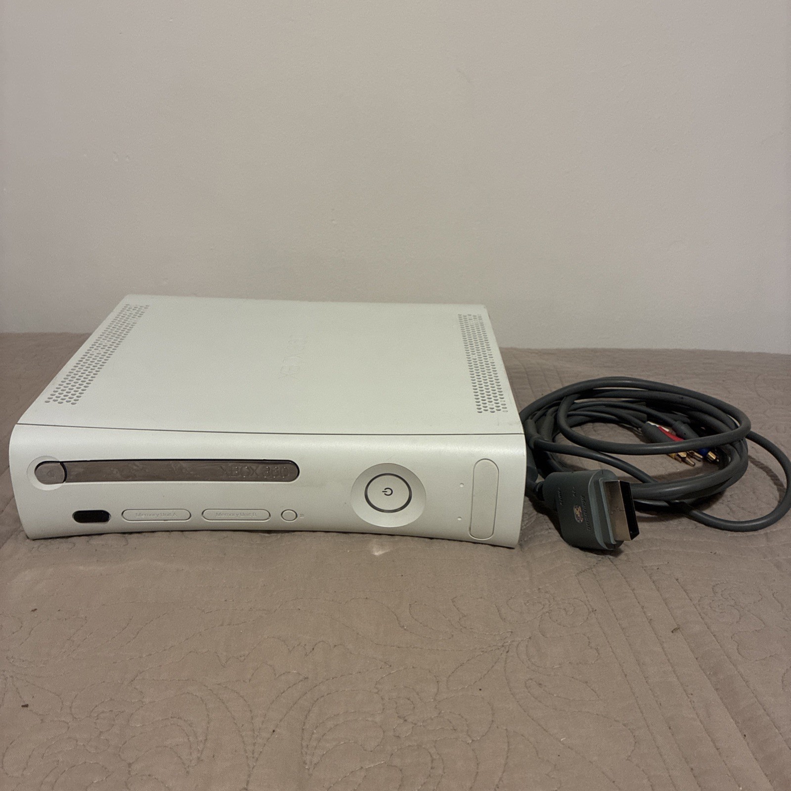 Microsoft Xbox 360 White Console Only – No Cables or Accessories Untested