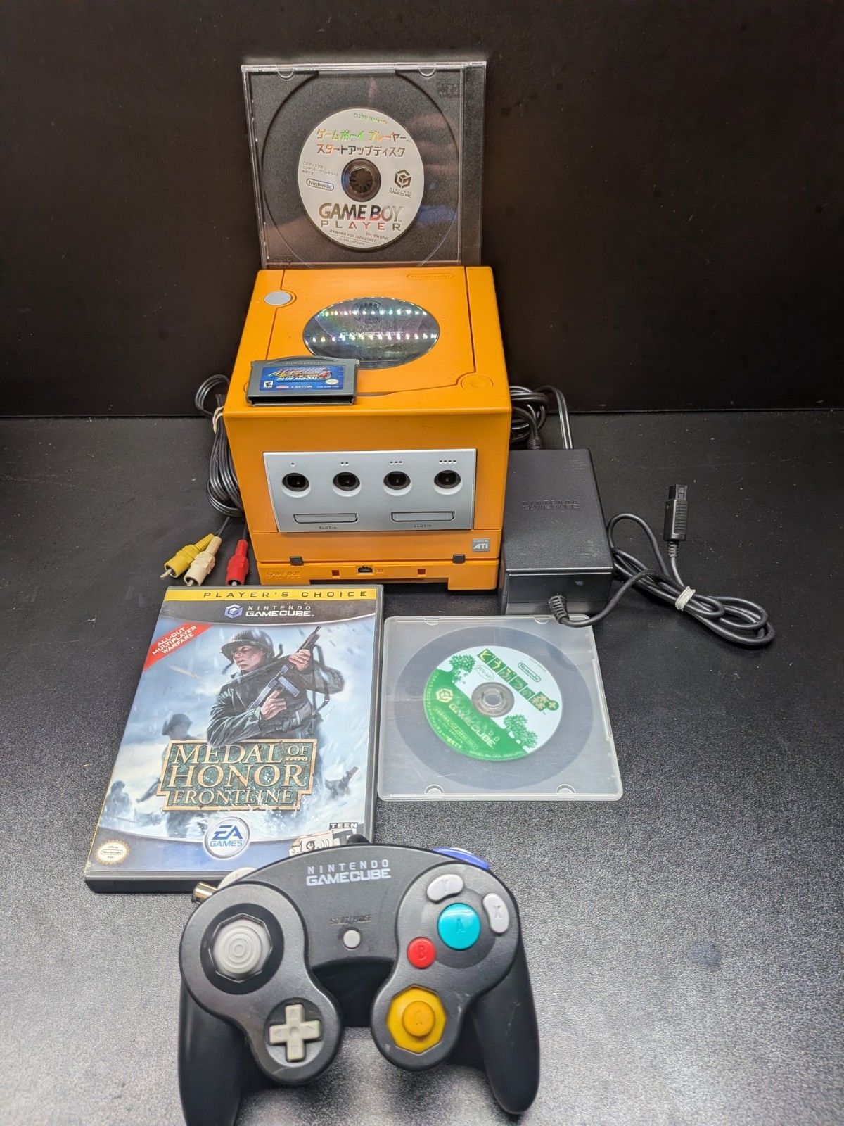 GameCube Orange Spice w/ Gameboy Player and Disc Dual Region NTSC U/J w/ Games