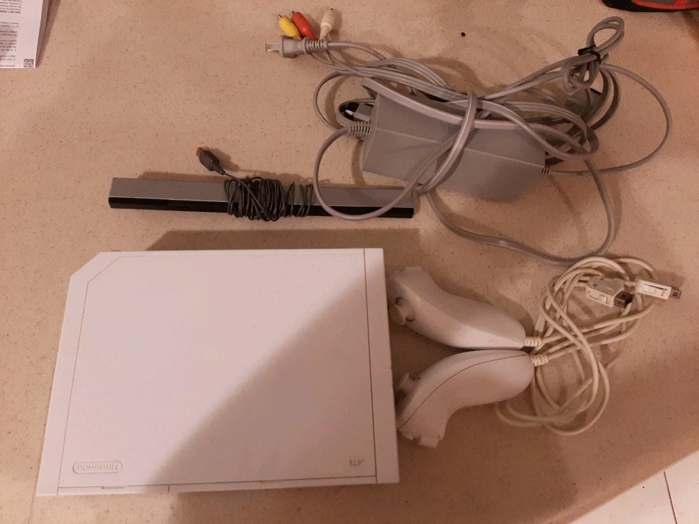 Nintendo Wii Video Game System RVL-001 Console With 2-Remotes Bundle