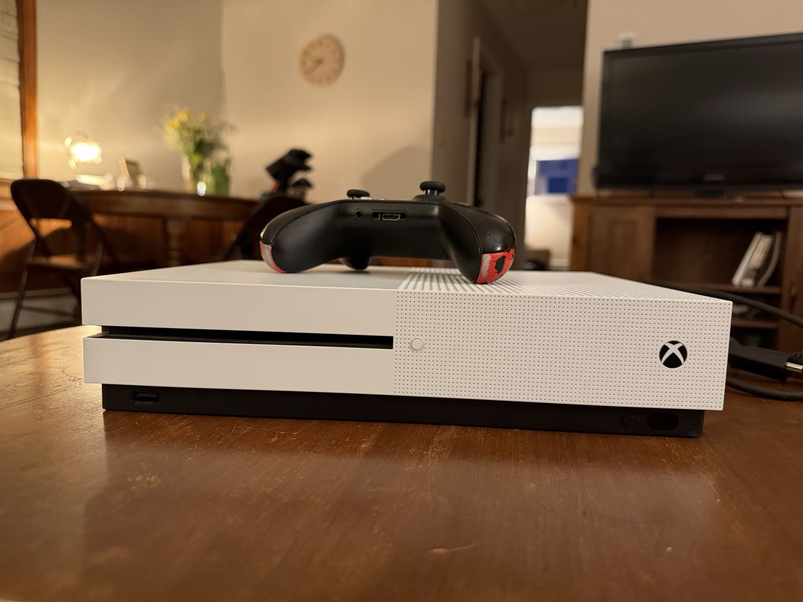 Microsoft Xbox One S White Console 4K UHD Wi‑Fi w/ Controller & Cables