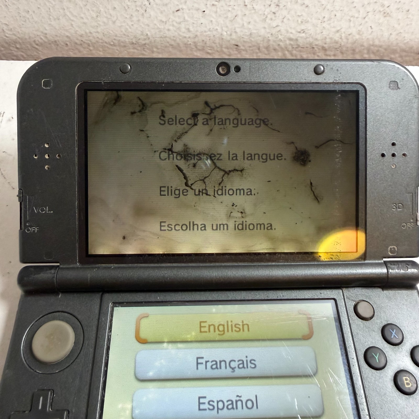 Nintendo New 3DS XL Metallic Black Dual LCD Display Handheld Gaming Console