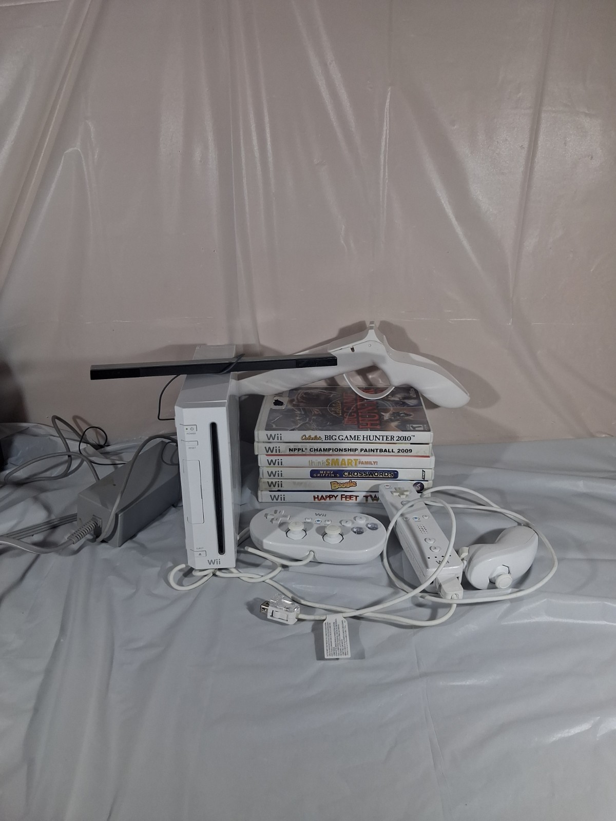 Wii Bundle 6 Games Console W/accessories, Tested Works Tv Not Included