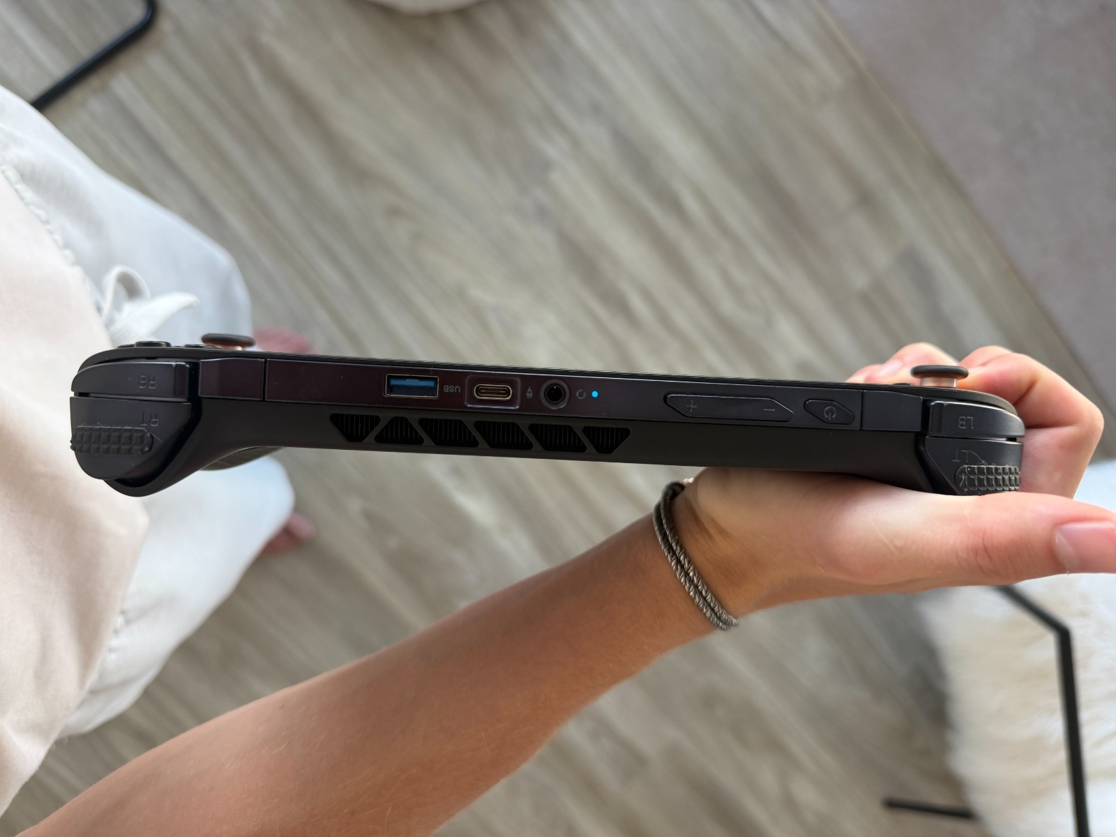 ONEXPLAYER OneXFly F1 Pro OLED Ryzen AI 9 HX 370 32GB 2TB SSD – Bazzite