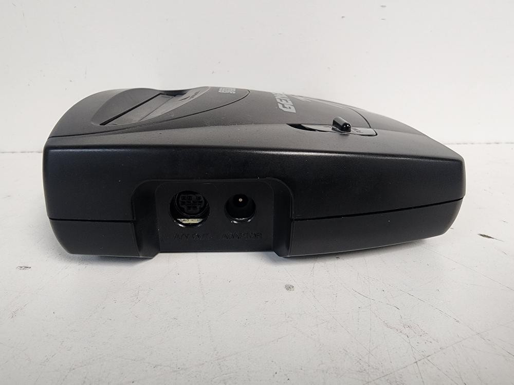 SEGA GENESIS 3 + 4 CONTROLLERS (P24031700)