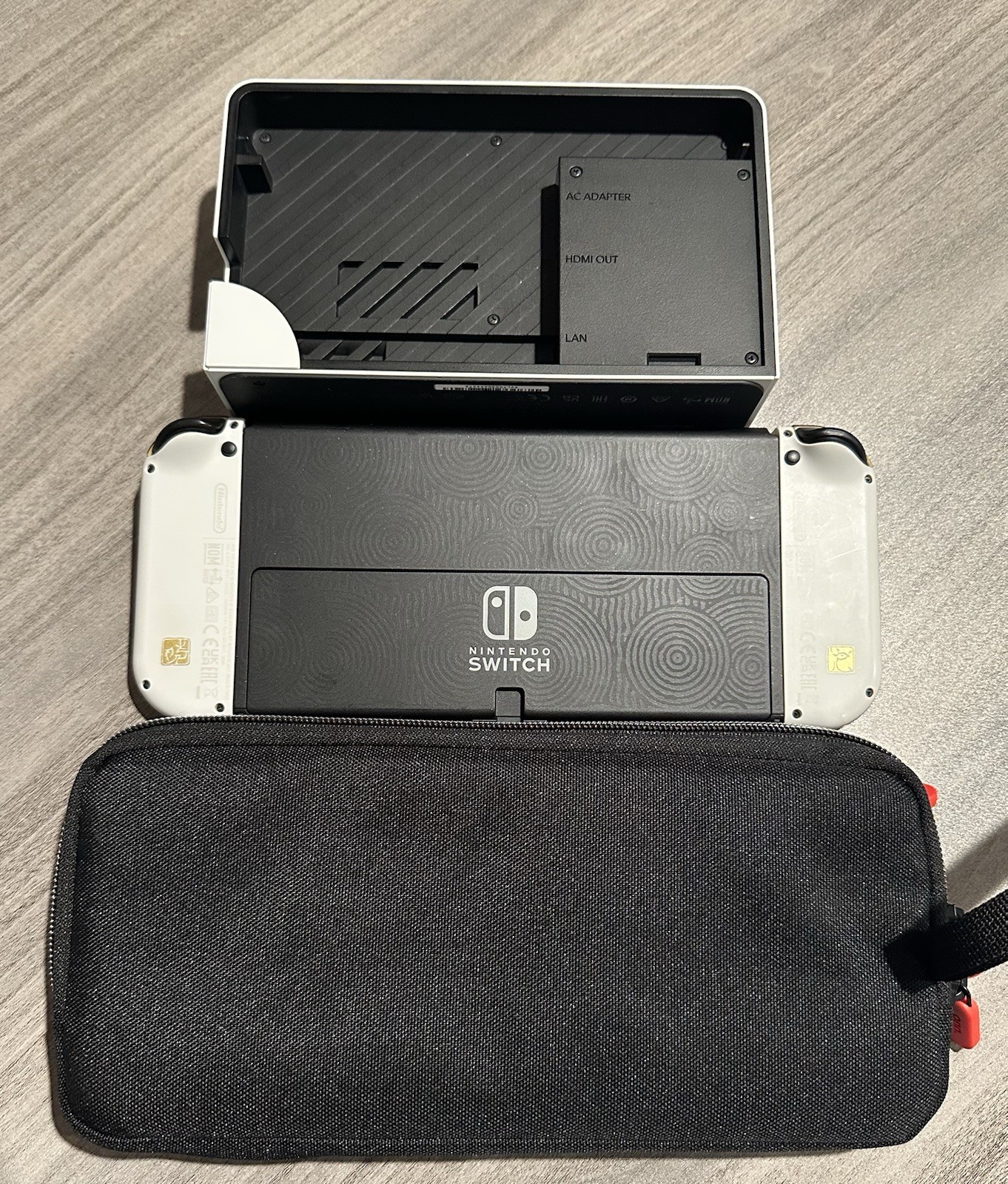 Nintendo Switch (OLED Model) HEG-001 The Legend of Zelda: Tears of the Kingdom