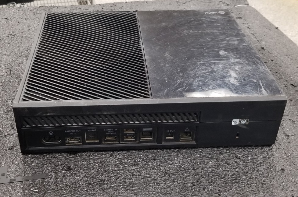 Microsoft Black Xbox One : 1540 : 500GB : Tested & Works