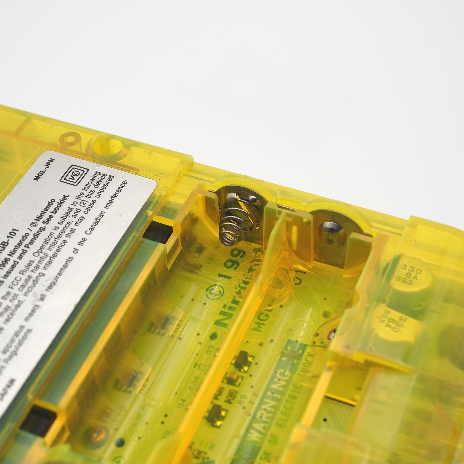 OEM Nintendo Game Boy Light Toys R Us Edition Clear Yellow MGB-101 TESTED #1[EX]