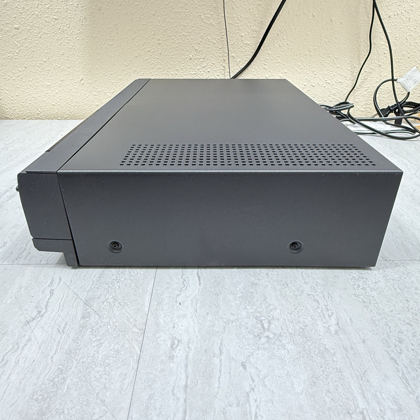 1991 PHILIPS CD-i CONSOLE CDI 220 BK02 – Tested, Needs Laser or Disc Drive Motor