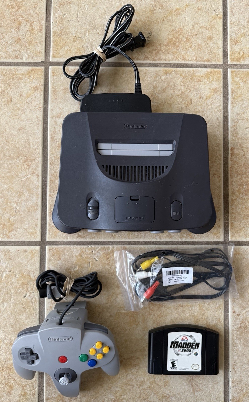 Nintendo 64 N64 Console NTSC with 1 Controller, Memory Cars & Game NUS-001 (USA)