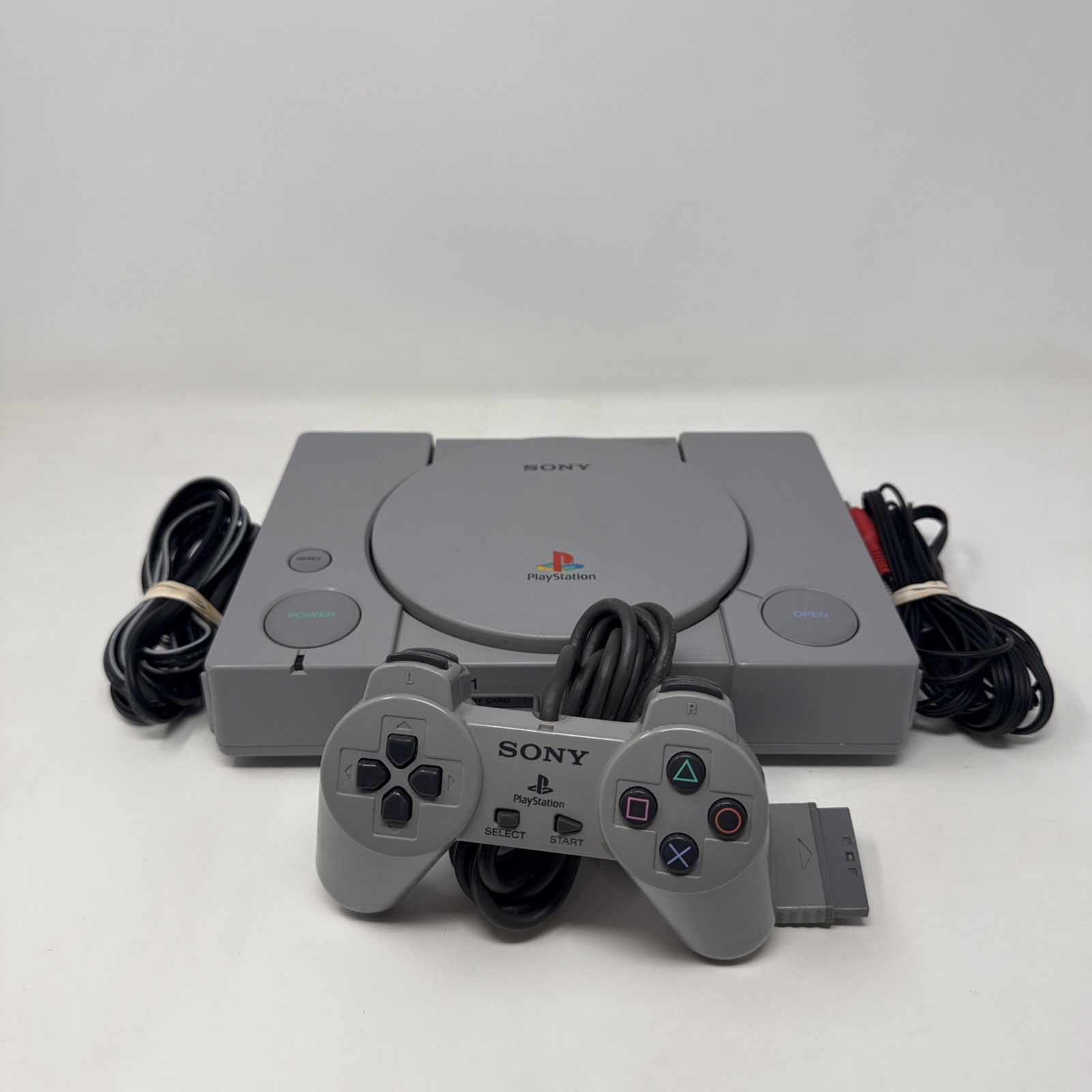 Sony PlayStation 1 Console SCPH-5501- PS1 BUNDLE – TESTED AND WORKING