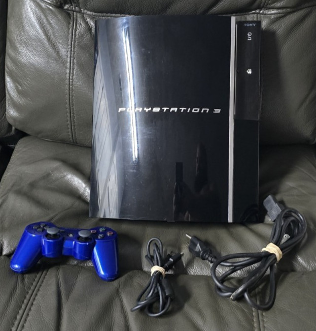 Sony PlayStation 3 Fat PS3 40GB Black Console & Remote Gaming System CECHG01