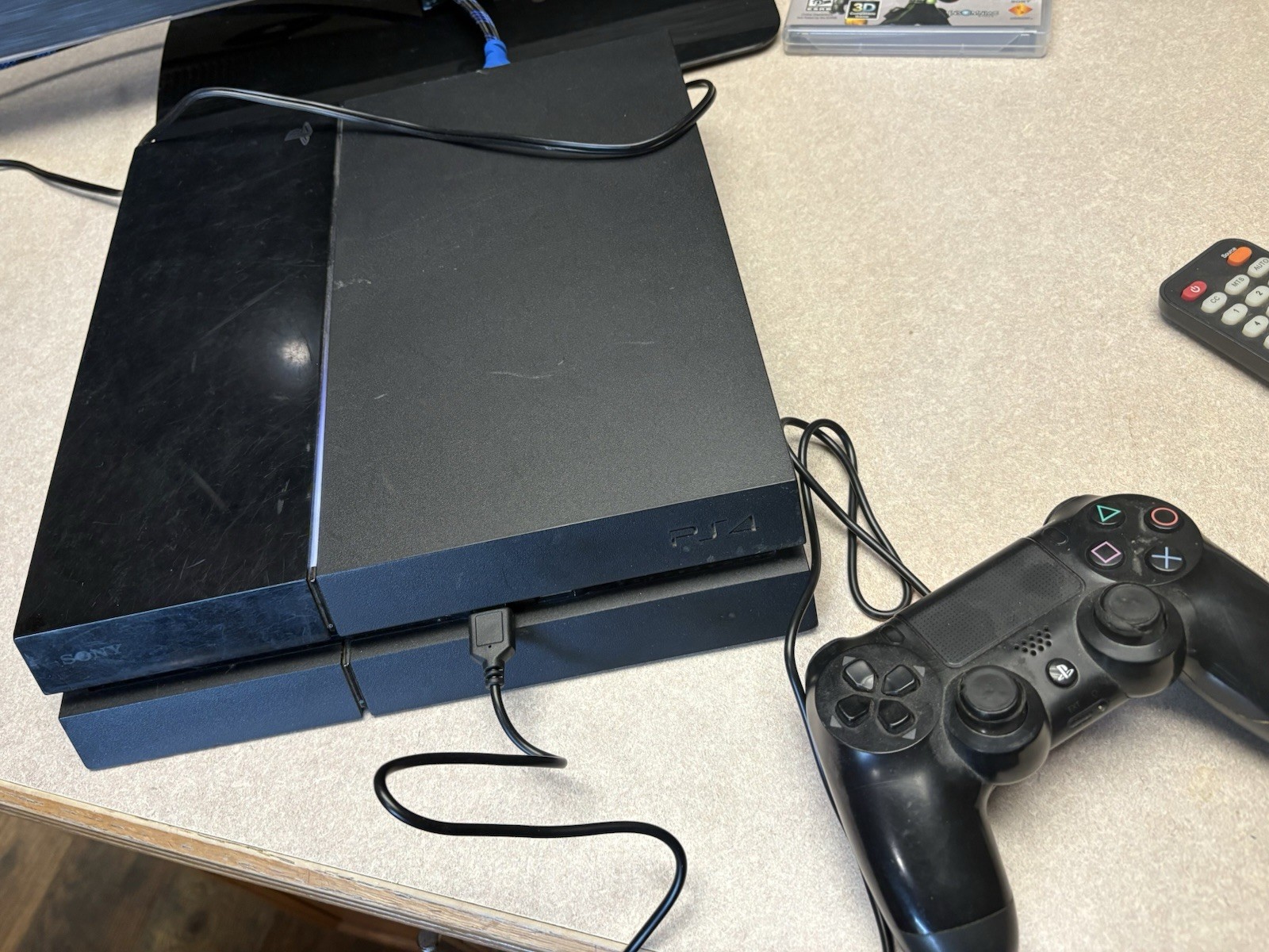 Sony PlayStation 4 PS4 500GB Console CUH-1001A Controller, Power Cable,ext.drive