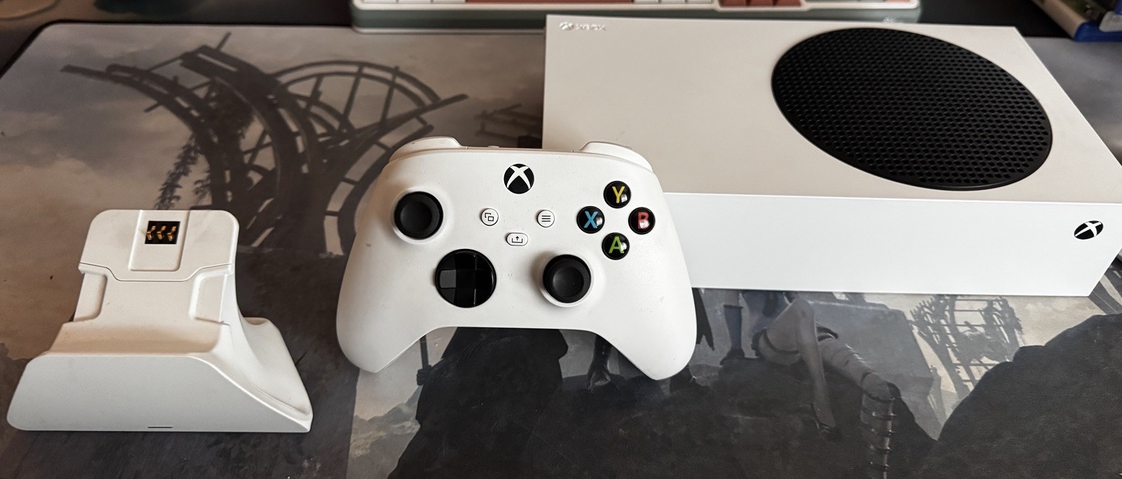 Xbox Series S 512GB Console Bundle + Controller + Razer Charging Dock + HDMI