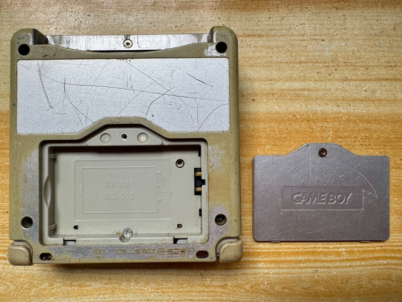 Nintendo Gameboy Advance SP AGS001 Metal Silver Handheld w/ USB Cable & Battery