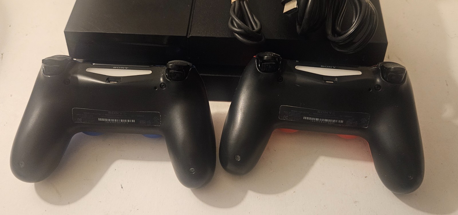 Sony Playstation 4 500GB Black Console PS4 W/ 2 ControllerS & Cords Tested !