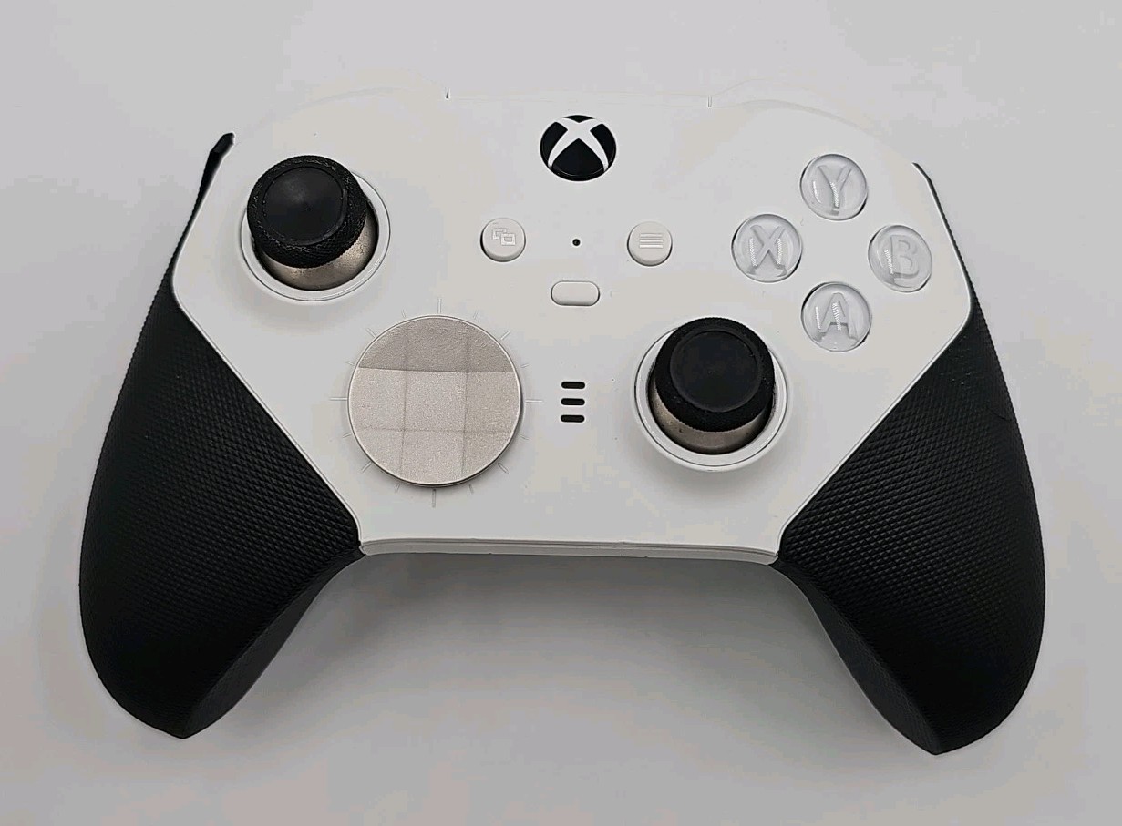 Microsoft Xbox Series X 1TB Digital Console 1882 – Elite Series 2 Controller